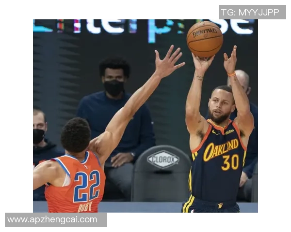 这又是哪来的？雷霆双向卡尔森9中5砍下13分6板 首节2分钟轰11分